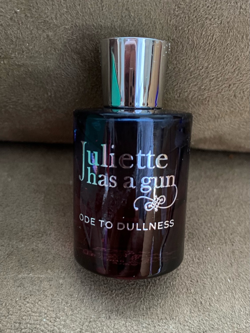 Juliette Has a Gun Ode to Dullness Women’s Fragrance - Deep Purple Bottle